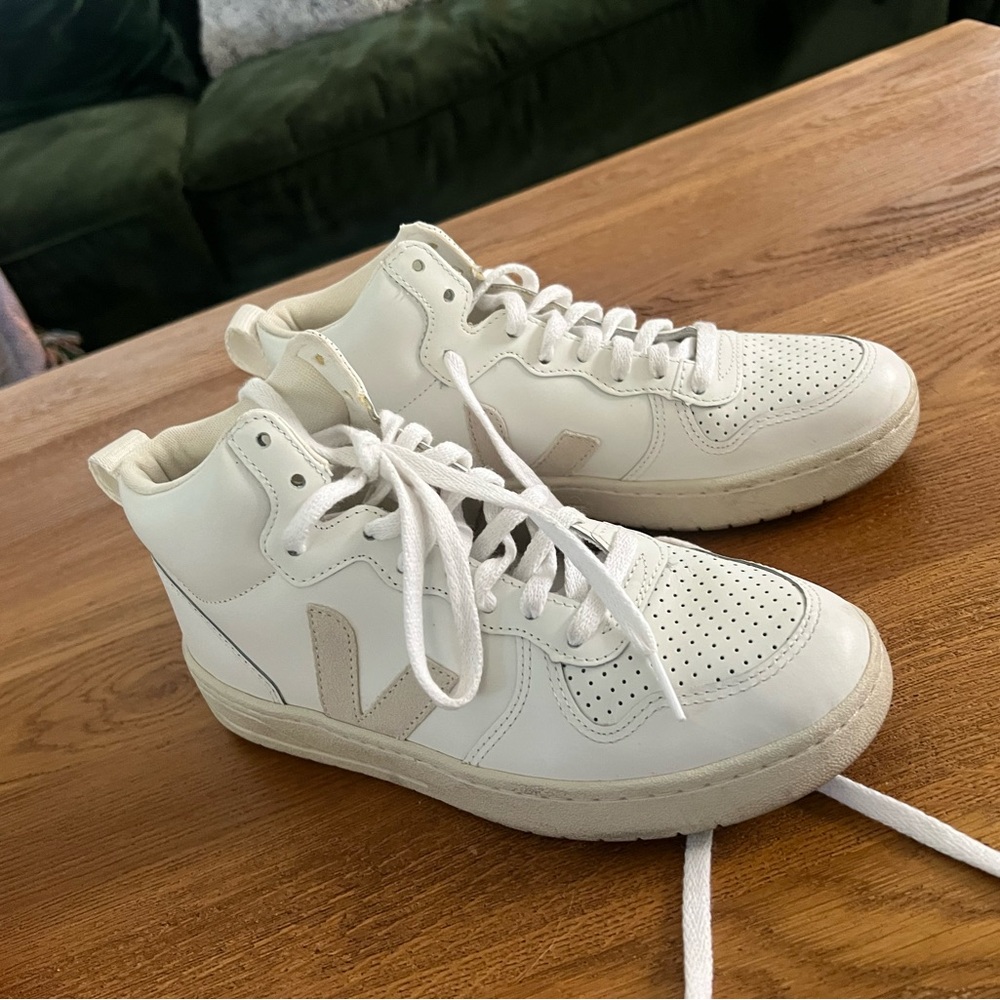 VEJA V- 15 Mid Top Fashion Sneaker Extra White Leather Womens US 7.5